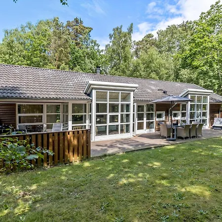 Rubinsoen Skovhuse 펜션 *